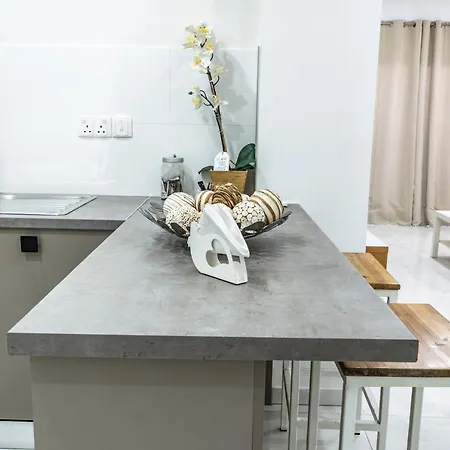 Apartment Hermes Larnaca