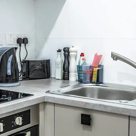 Apartment Hermes Larnaca